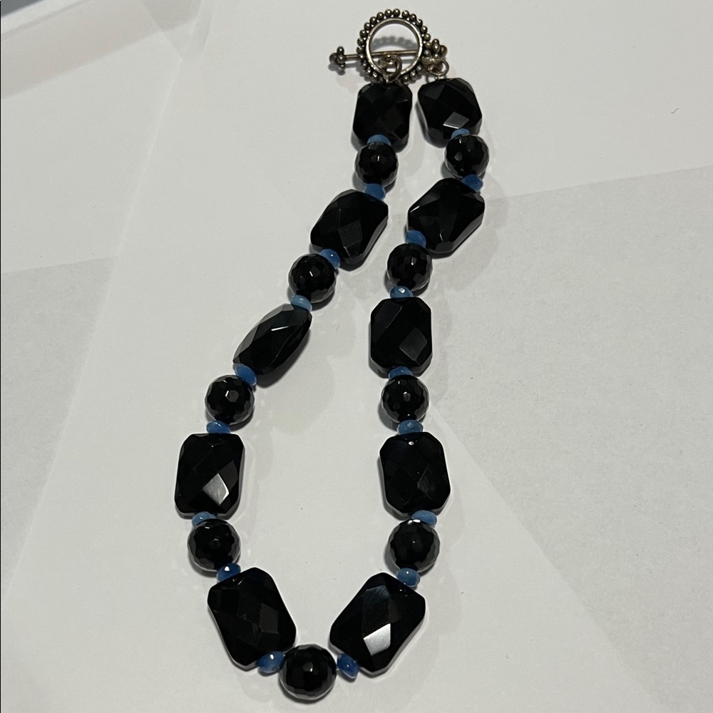 Black and Blue polished stone Beaded Necklace with toggle clasp